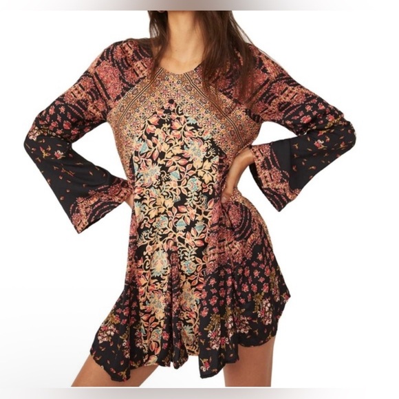 Free People Stevie Tunic Bohemian Western Floral Bell Sleeves Size XS - Picture 1 of 6